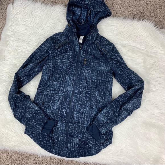 lululemon athletica Jackets & Blazers - Lululemon Rush Hour Long sleeve Rain Jacket